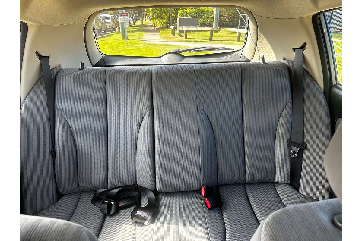 2008 Nissan Tiida ST C11