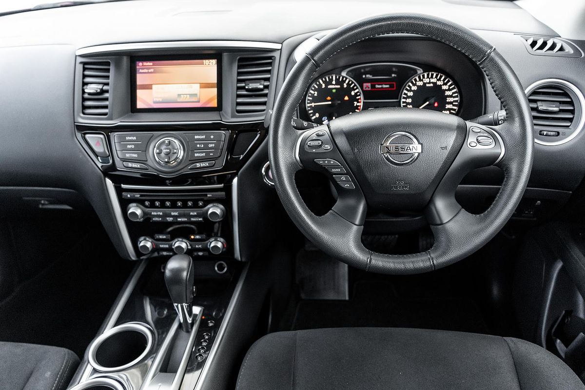 2015 Nissan Pathfinder ST R52