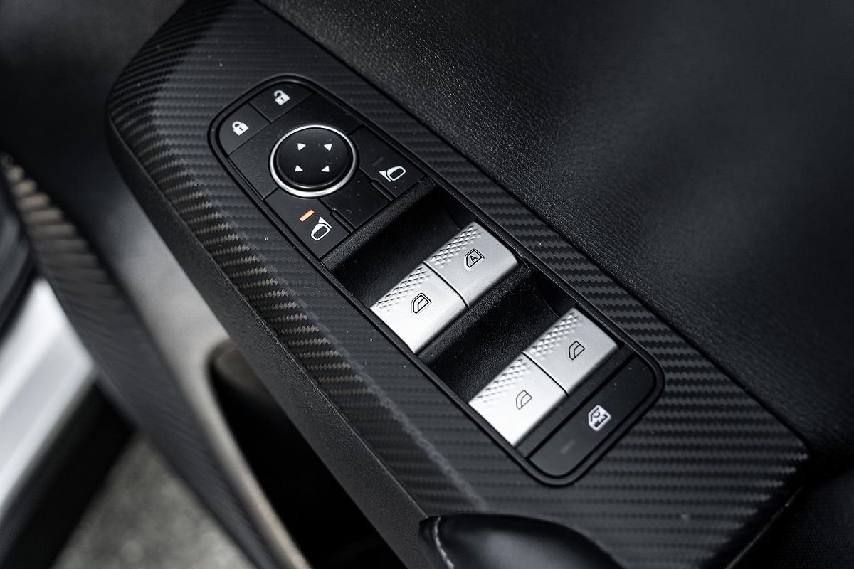 2023 Mitsubishi Outlander ES ZM