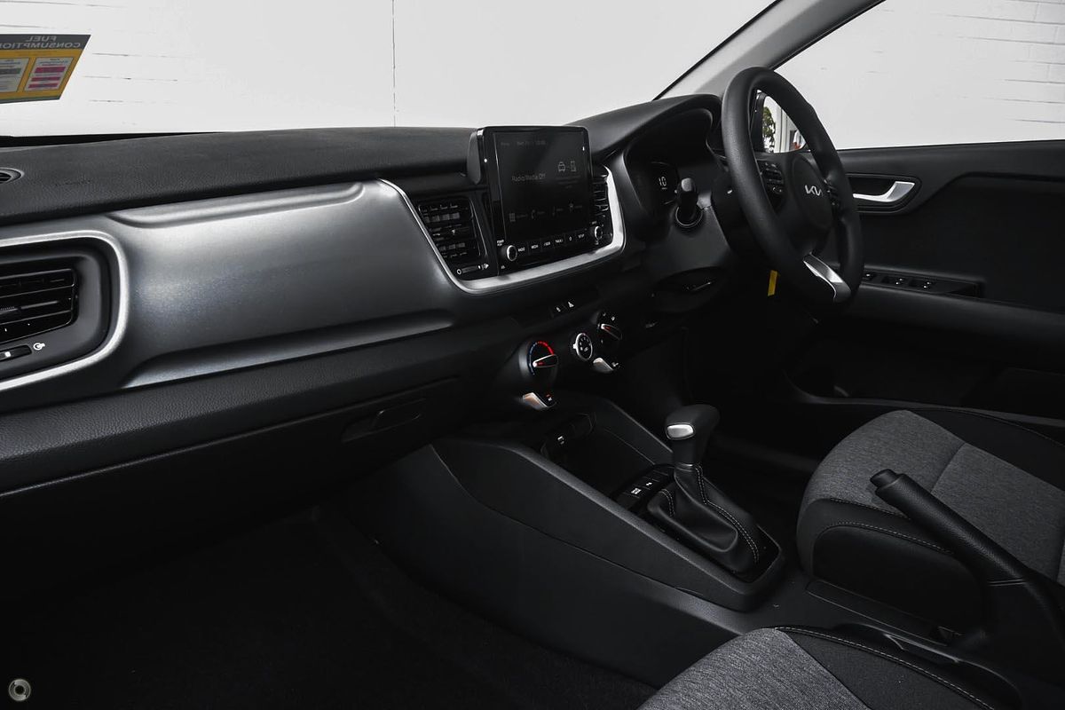 2024 Kia Stonic S YB