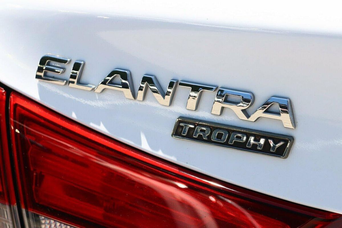 2014 Hyundai Elantra Trophy MD3