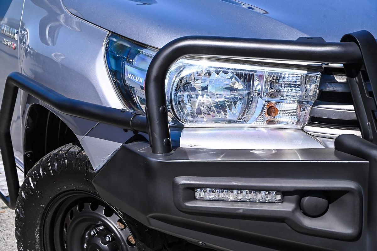 2015 Toyota Hilux SR GUN126R 4X4