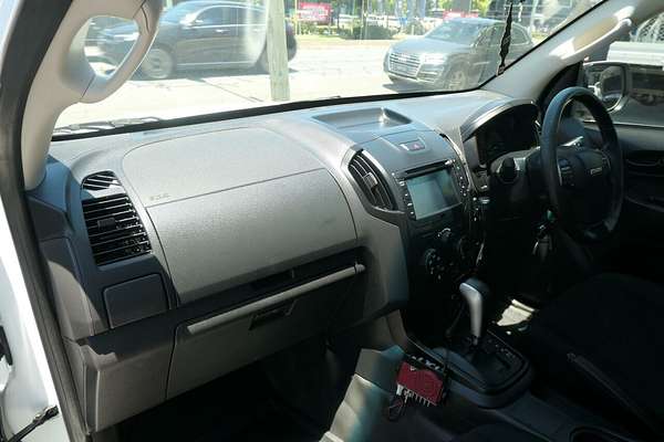 2017 Isuzu D-MAX SX High Ride Rear Wheel Drive