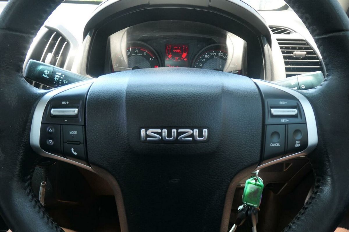 2017 Isuzu D-MAX SX High Ride Rear Wheel Drive