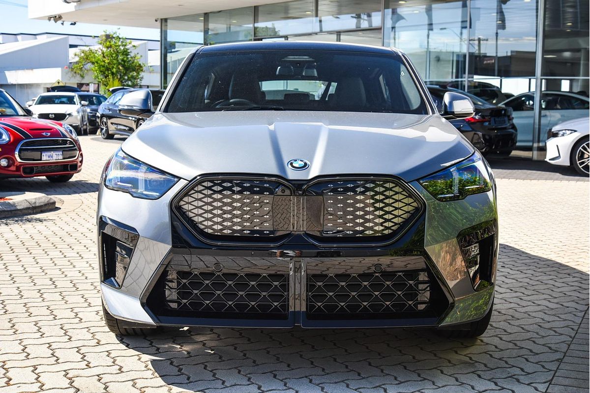 2024 BMW iX2 eDrive20 M Sport U10