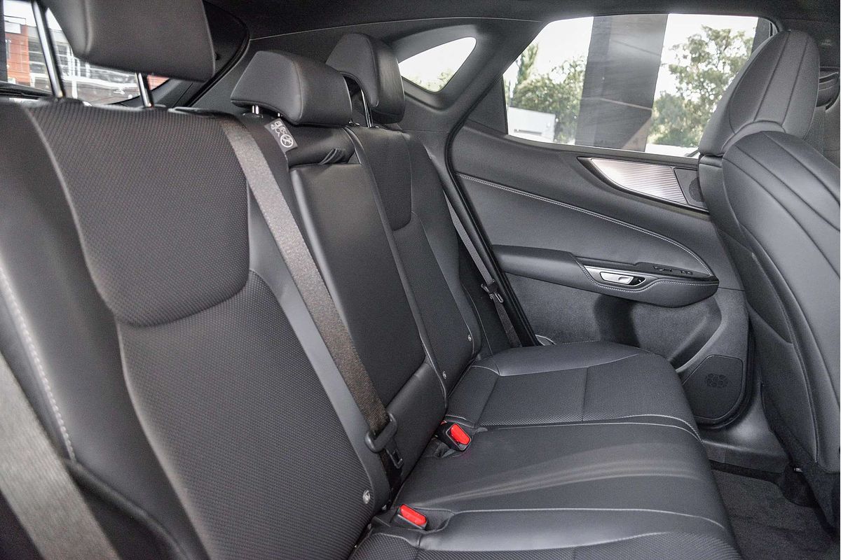2024 Lexus NX NX450h+ F Sport AAZH26R