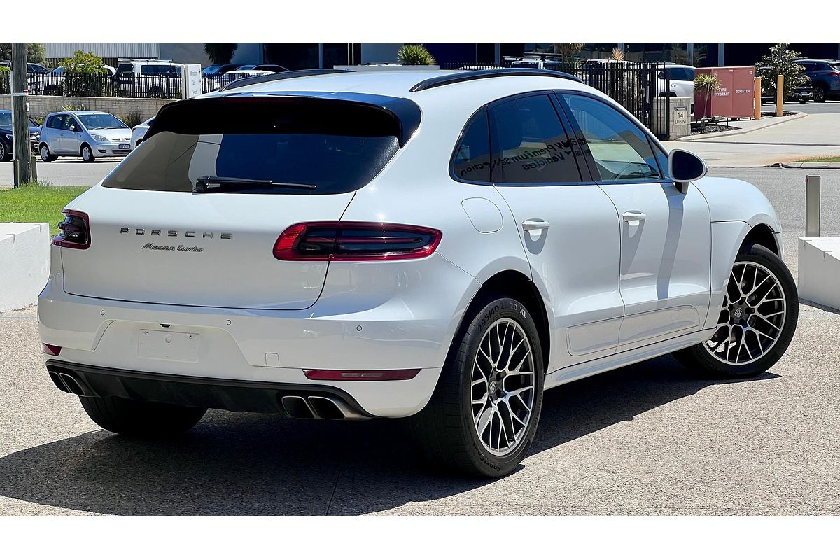 2014 Porsche Macan Turbo 95B