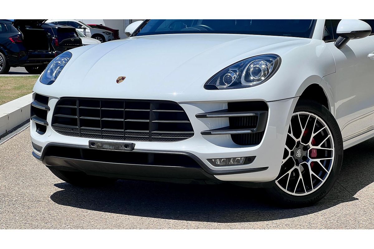 2014 Porsche Macan Turbo 95B