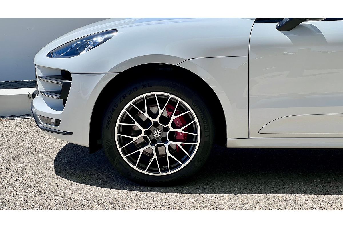 2014 Porsche Macan Turbo 95B
