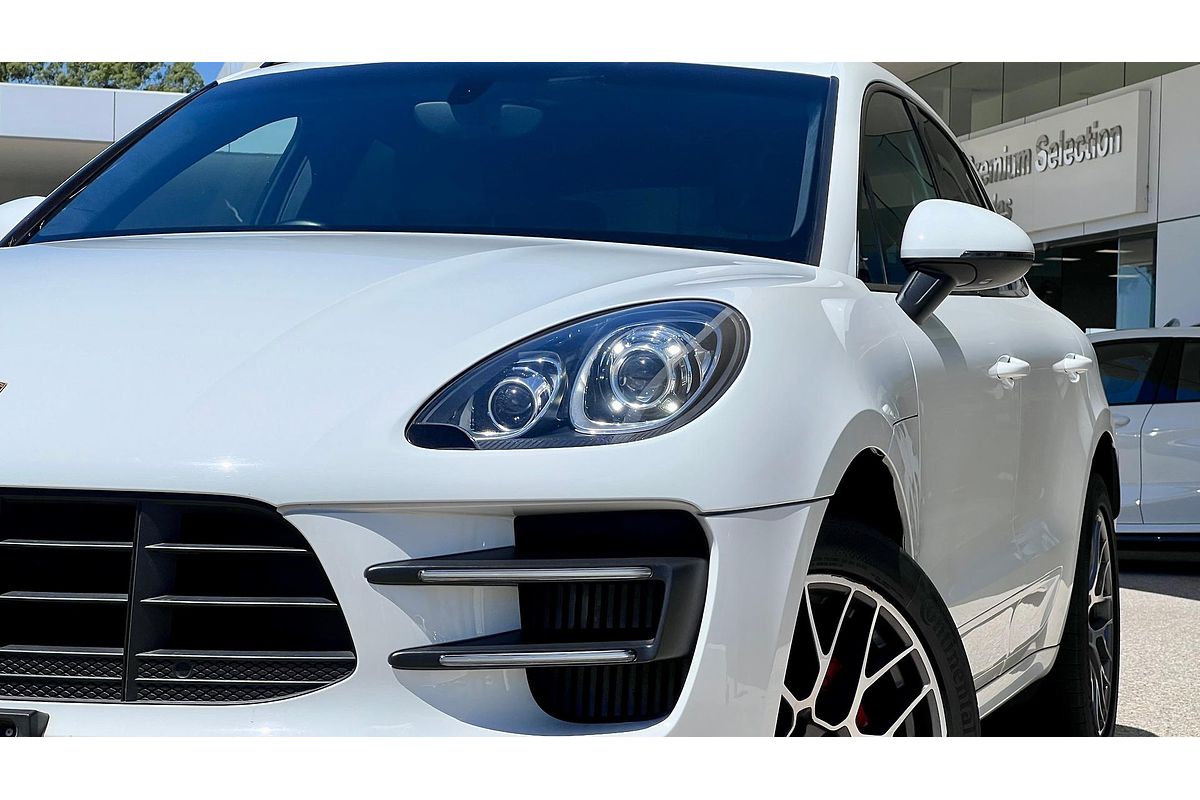 2014 Porsche Macan Turbo 95B