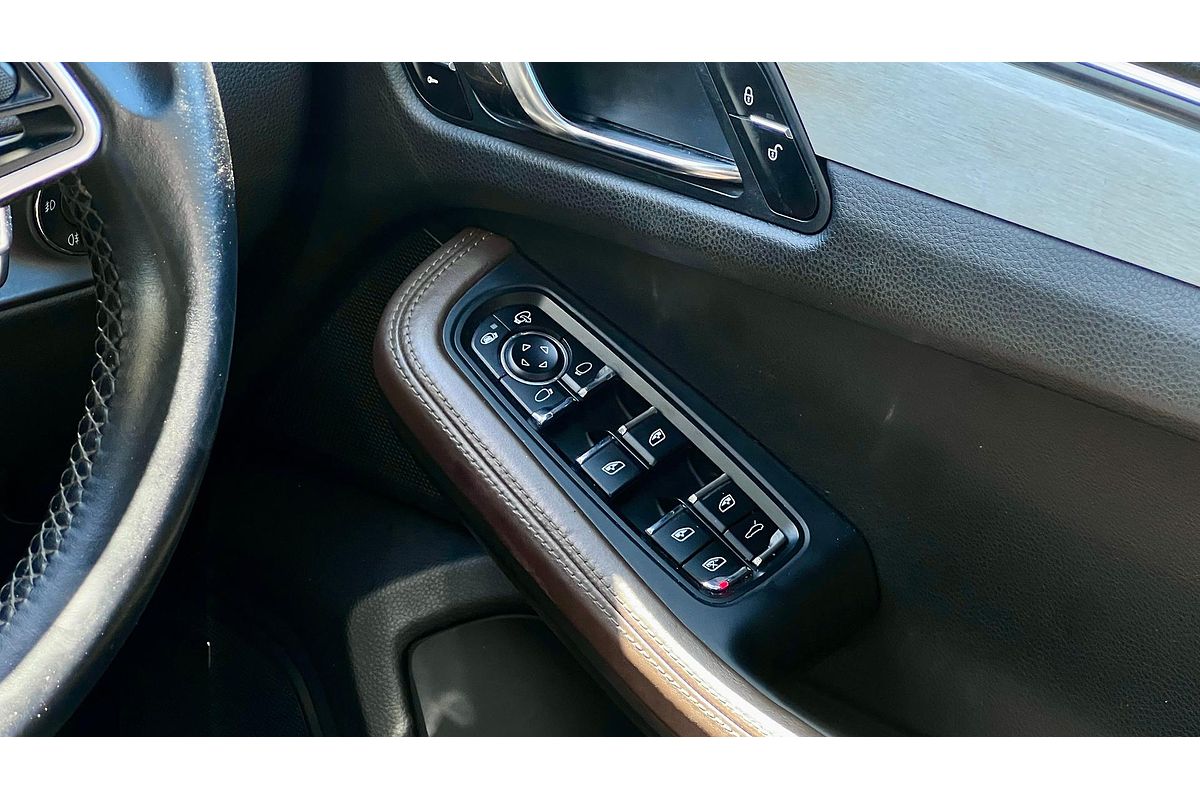 2014 Porsche Macan Turbo 95B