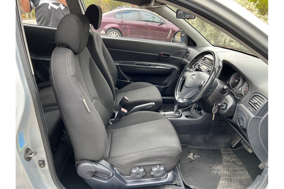 2008 Hyundai Accent S MC