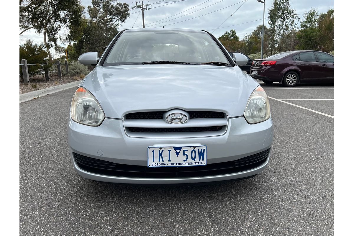 2008 Hyundai Accent S MC