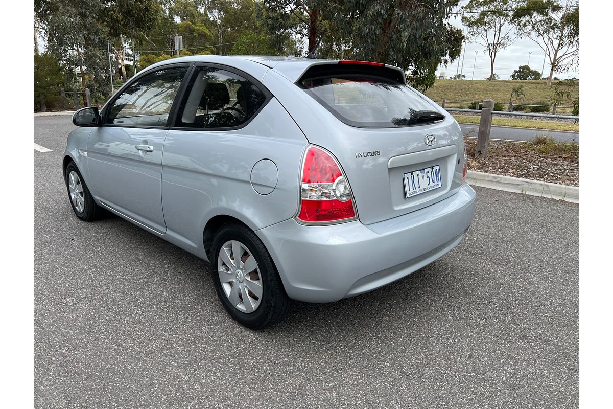 2008 Hyundai Accent S MC