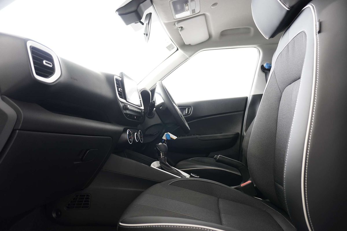 2024 Hyundai Venue Active QX.V5