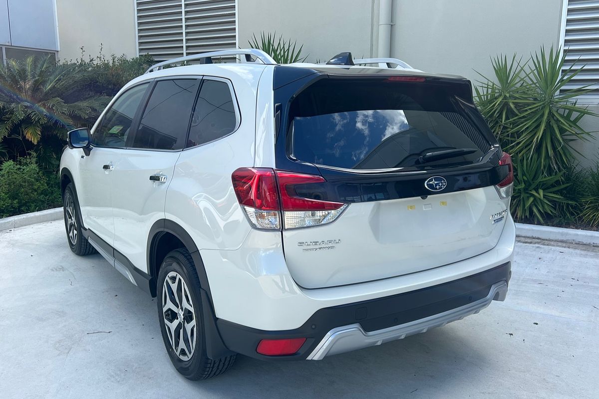2024 Subaru Forester Hybrid L S5