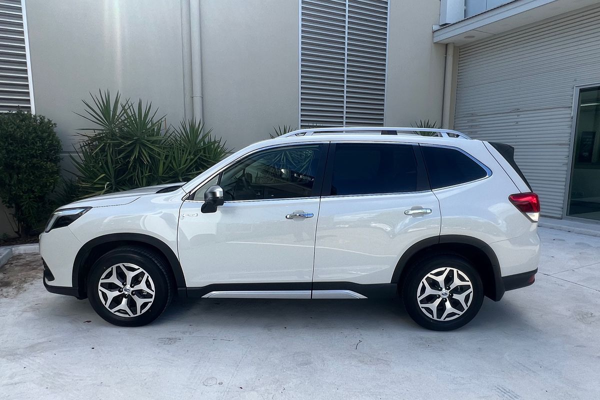 2024 Subaru Forester Hybrid L S5