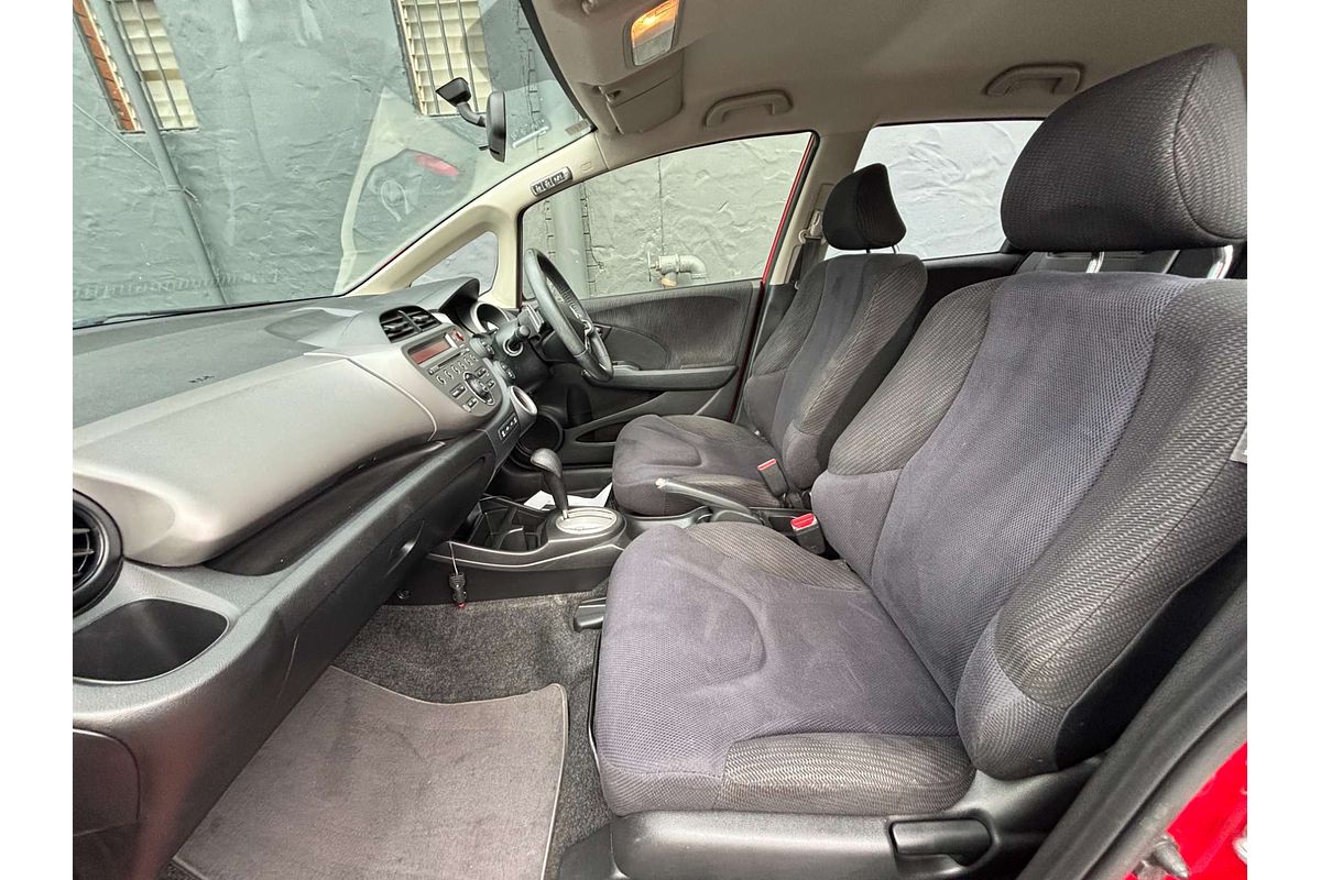 2014 Honda Jazz Vibe-S GE