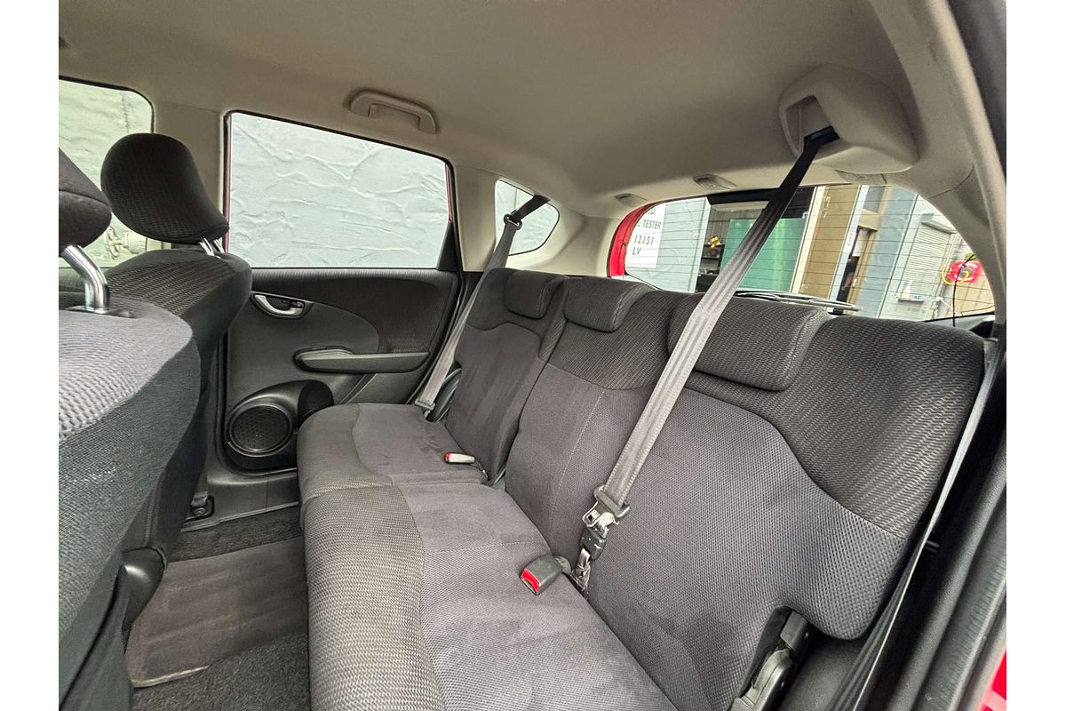 2014 Honda Jazz Vibe-S GE