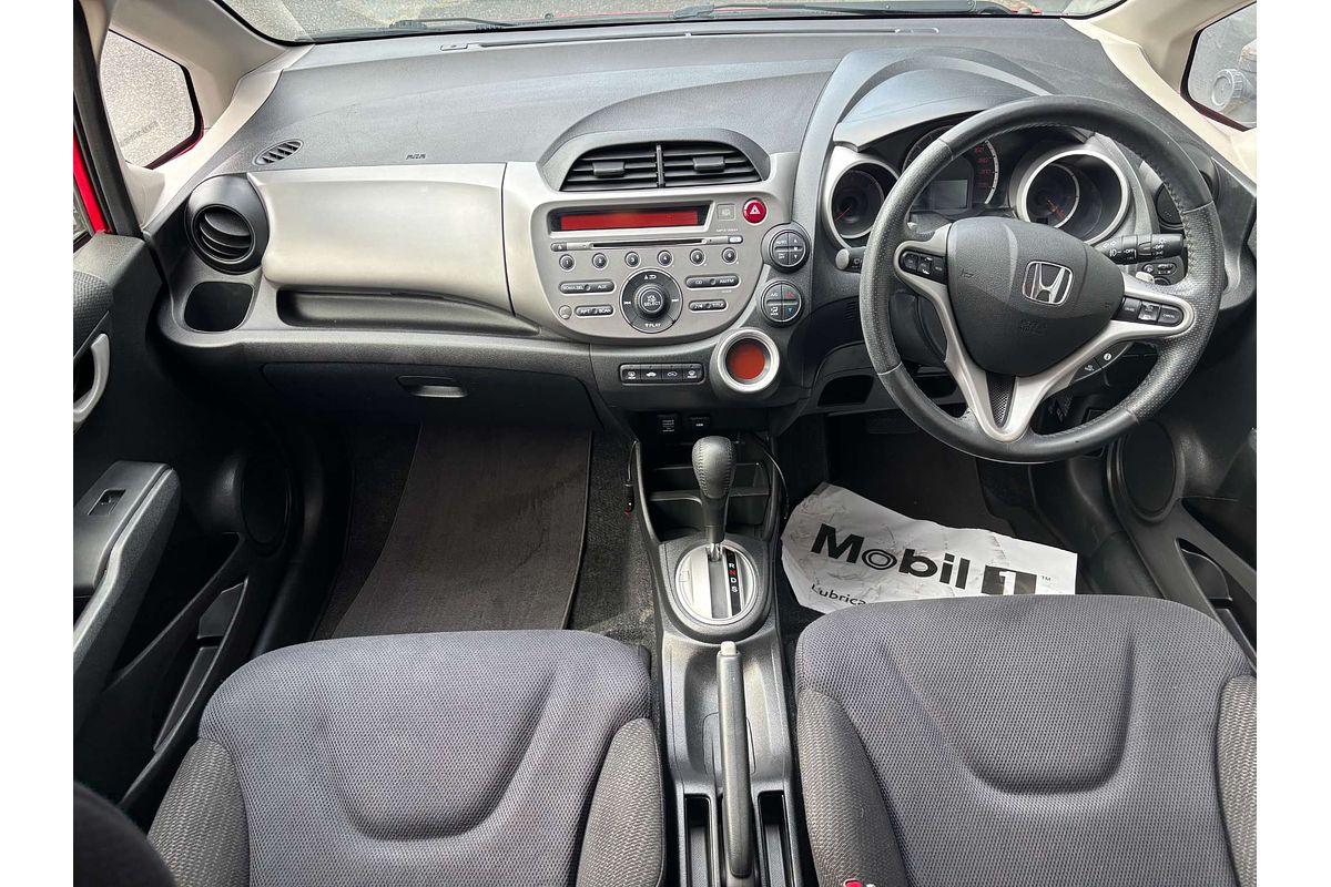 2014 Honda Jazz Vibe-S GE