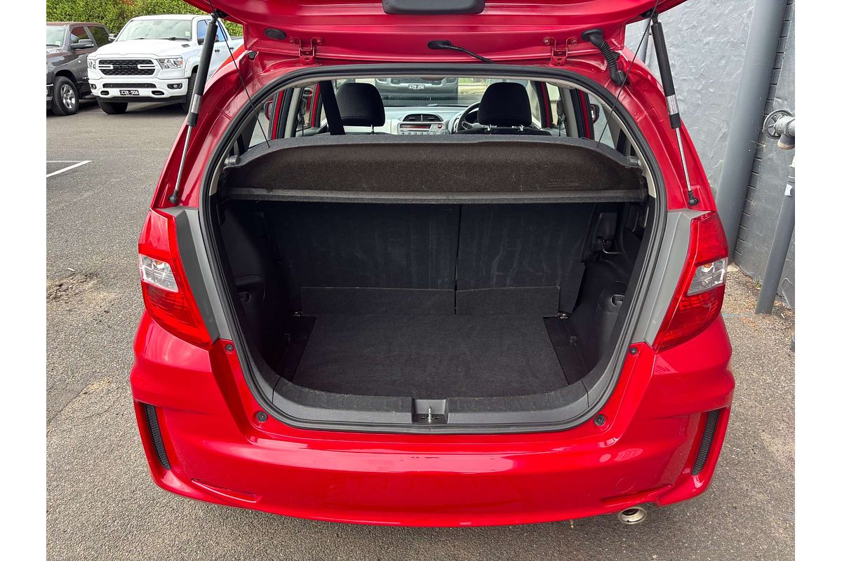 2014 Honda Jazz Vibe-S GE