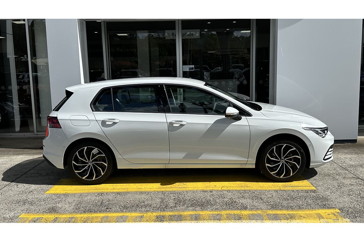 2024 Volkswagen Golf 110TSI Life 8