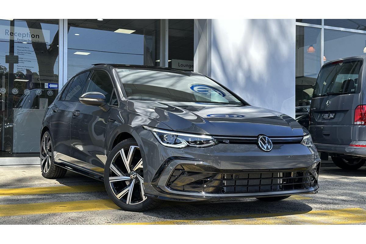 2024 Volkswagen Golf 110TSI R-Line 8