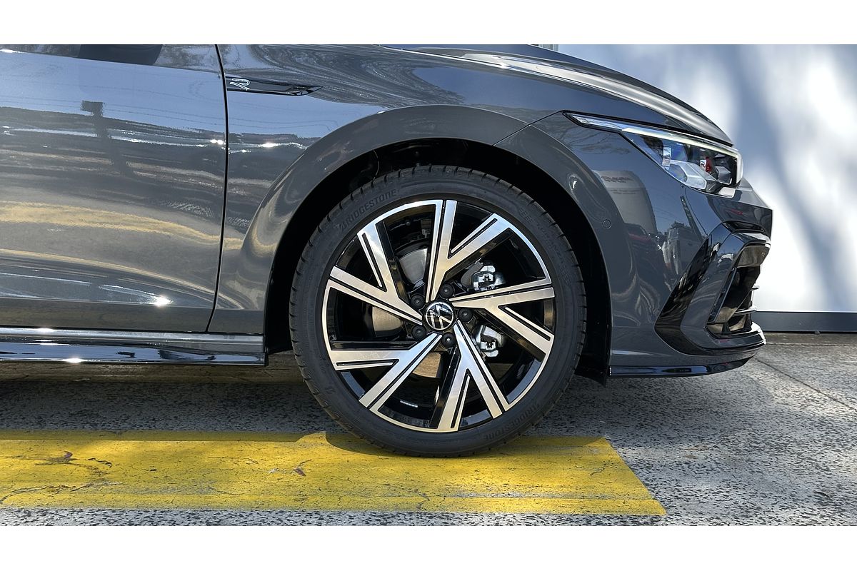 2024 Volkswagen Golf 110TSI R-Line 8