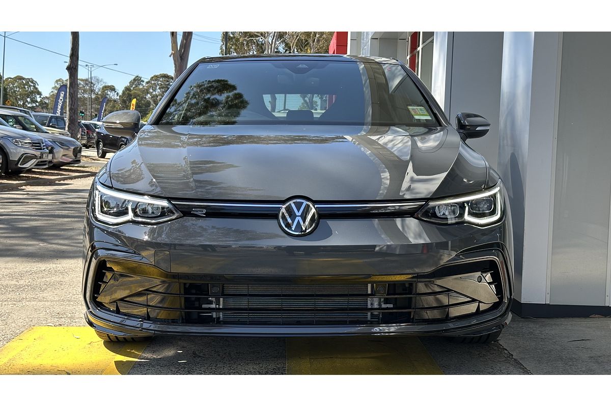 2024 Volkswagen Golf 110TSI R-Line 8