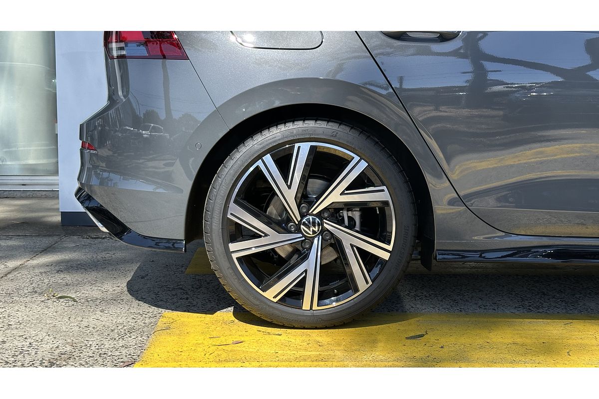 2024 Volkswagen Golf 110TSI R-Line 8