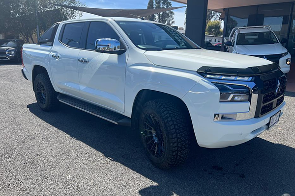2024 Mitsubishi Triton GLS MV 4X4