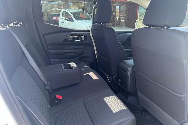 2024 Mitsubishi Triton GLS MV 4X4