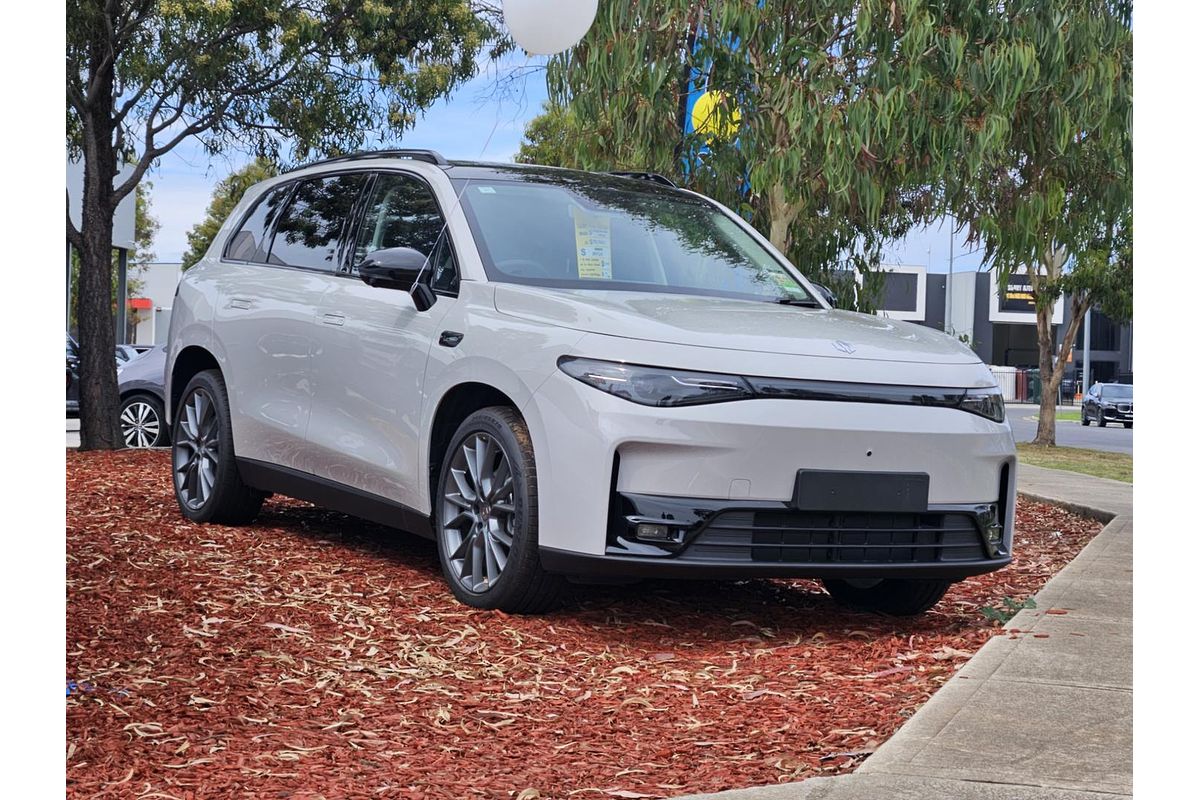2024 Leapmotor C10 Design B11