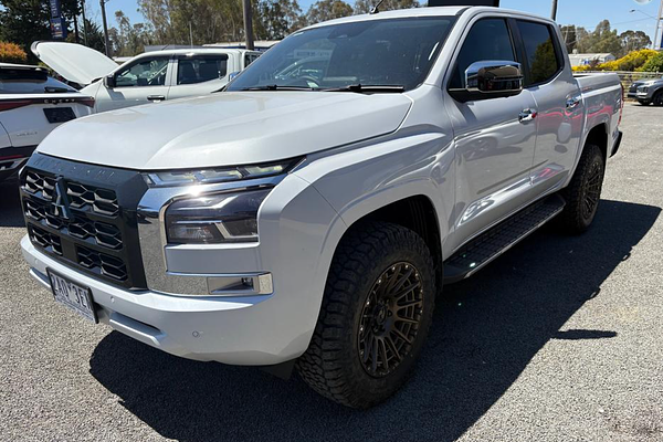 2024 Mitsubishi Triton GLS MV 4X4