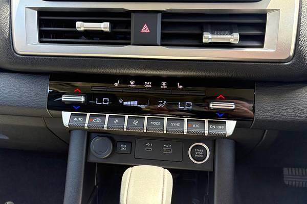 2024 Mitsubishi Triton GLS MV 4X4