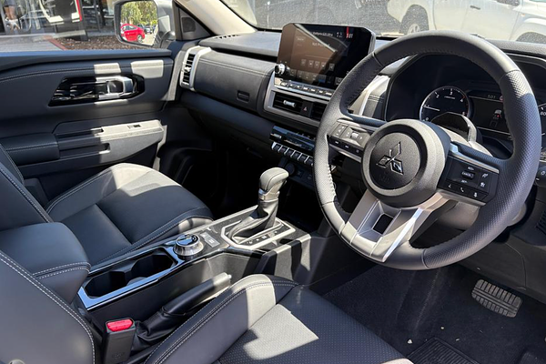 2024 Mitsubishi Triton GLS MV 4X4