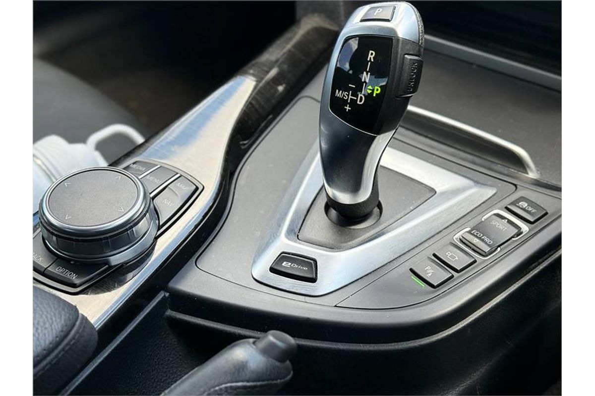 2017 BMW 3 30e SPORT LINE PHEV F30 LCI MY18