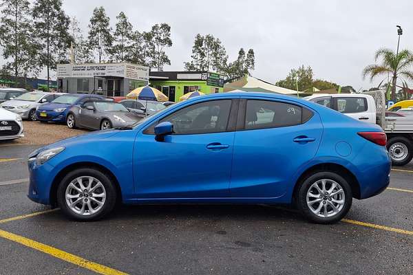 2015 Mazda 2 Maxx DL Series