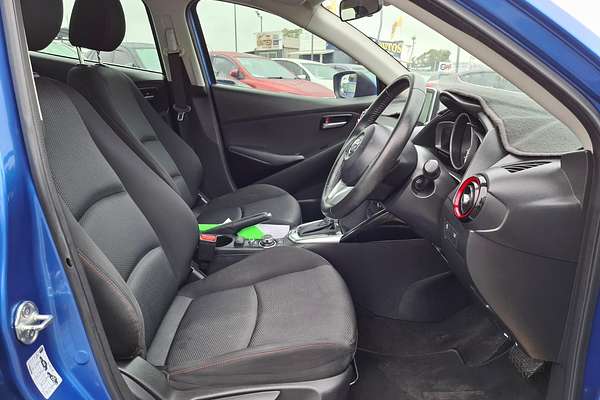 2015 Mazda 2 Maxx DL Series
