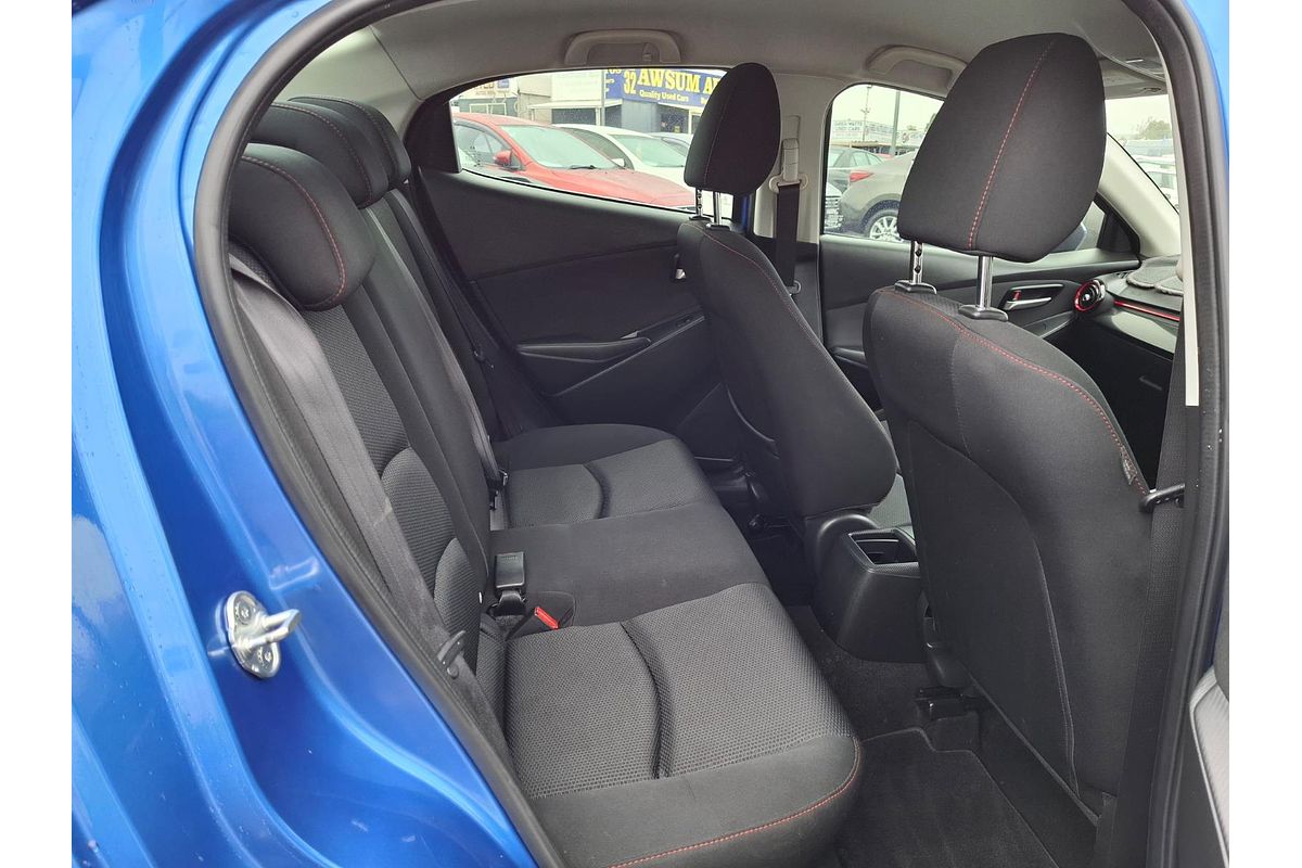 2015 Mazda 2 Maxx DL Series