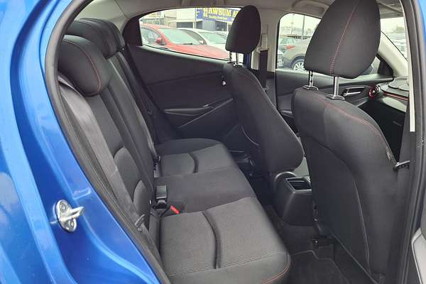 2015 Mazda 2 Maxx DL Series
