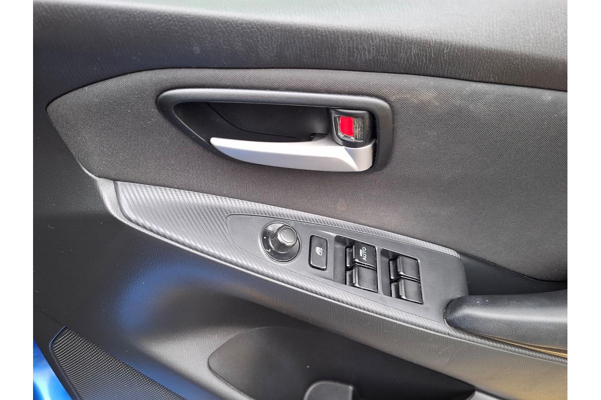 2015 Mazda 2 Maxx DL Series