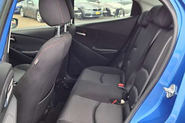 2015 Mazda 2 Maxx DL Series
