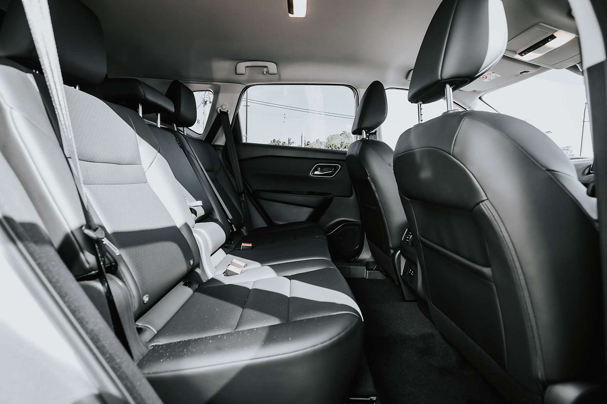 2024 Nissan X-TRAIL ST-L T33