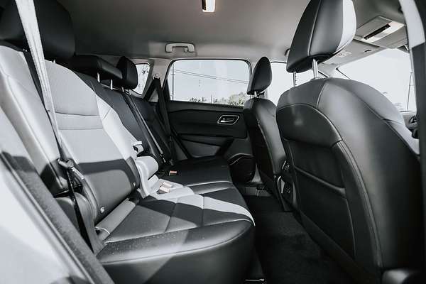 2024 Nissan X-TRAIL ST-L T33