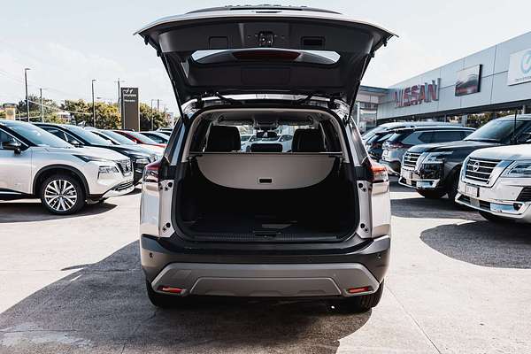 2024 Nissan X-TRAIL ST-L T33