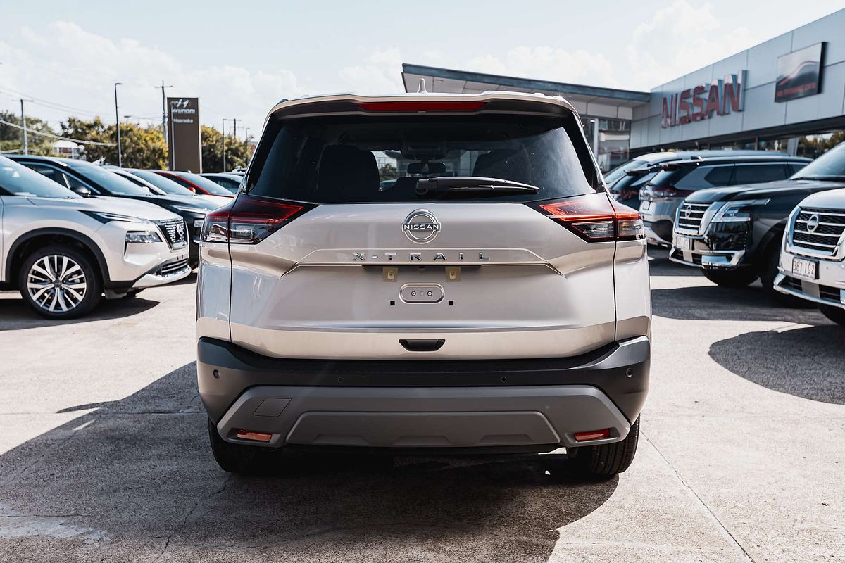 2024 Nissan X-TRAIL ST-L T33
