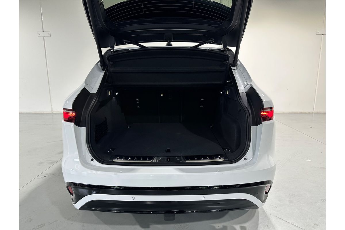 2024 Jaguar F-PACE P250 R-Dynamic SE 90th Anniversary Edition X761