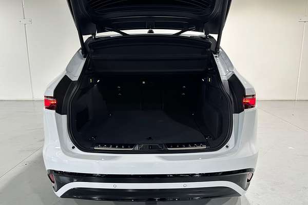 2024 Jaguar F-PACE P250 R-Dynamic SE 90th Anniversary Edition X761