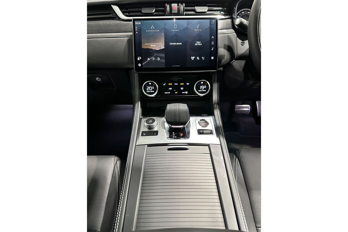 2024 Jaguar F-PACE P250 R-Dynamic SE 90th Anniversary Edition X761